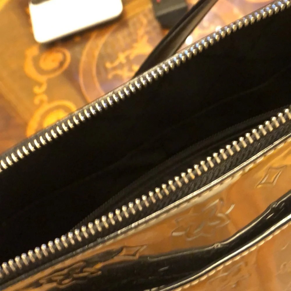 Like new Michael Kors shiny silver tote - Picture 3 of 6